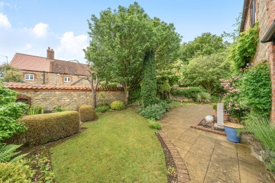 Images for Hales Barn, Church Lane, Navenby EAID:Starkey & Brown Scunthorpe BID:Starkey&Brown Lincoln
