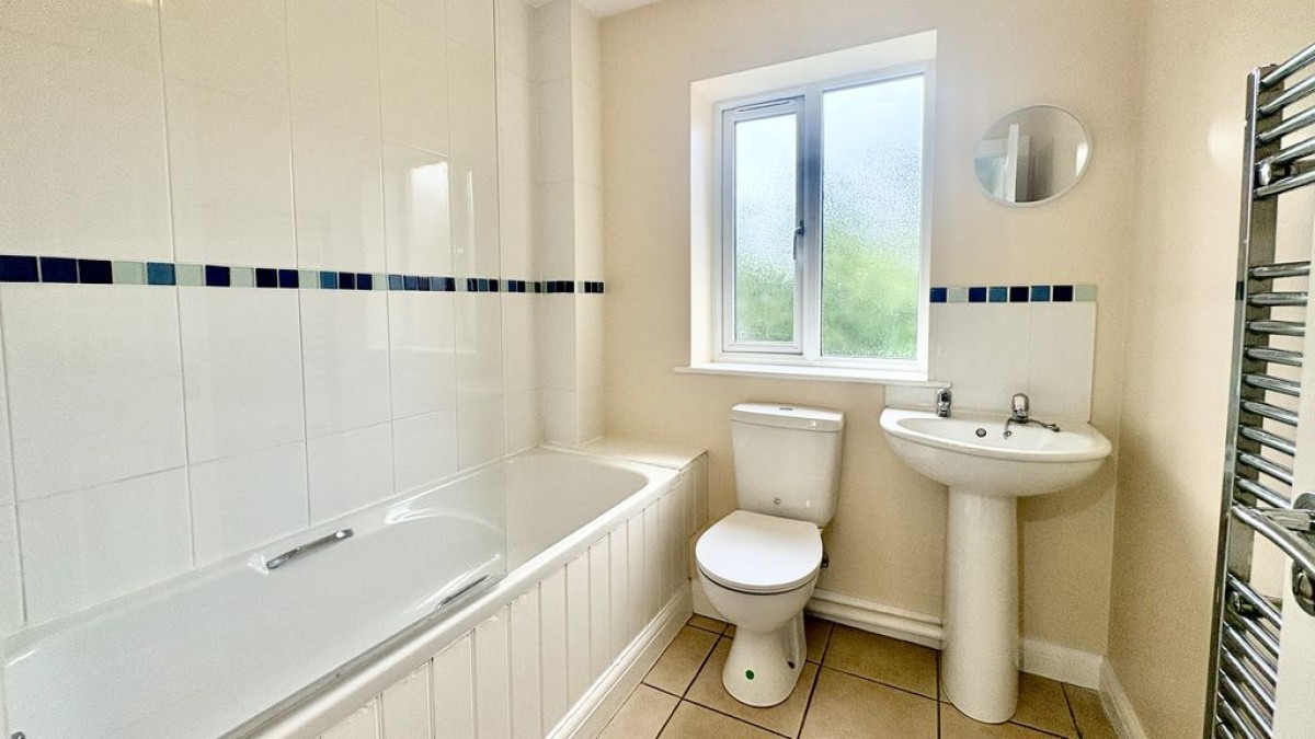 Images for Poplars Grove, Lincoln