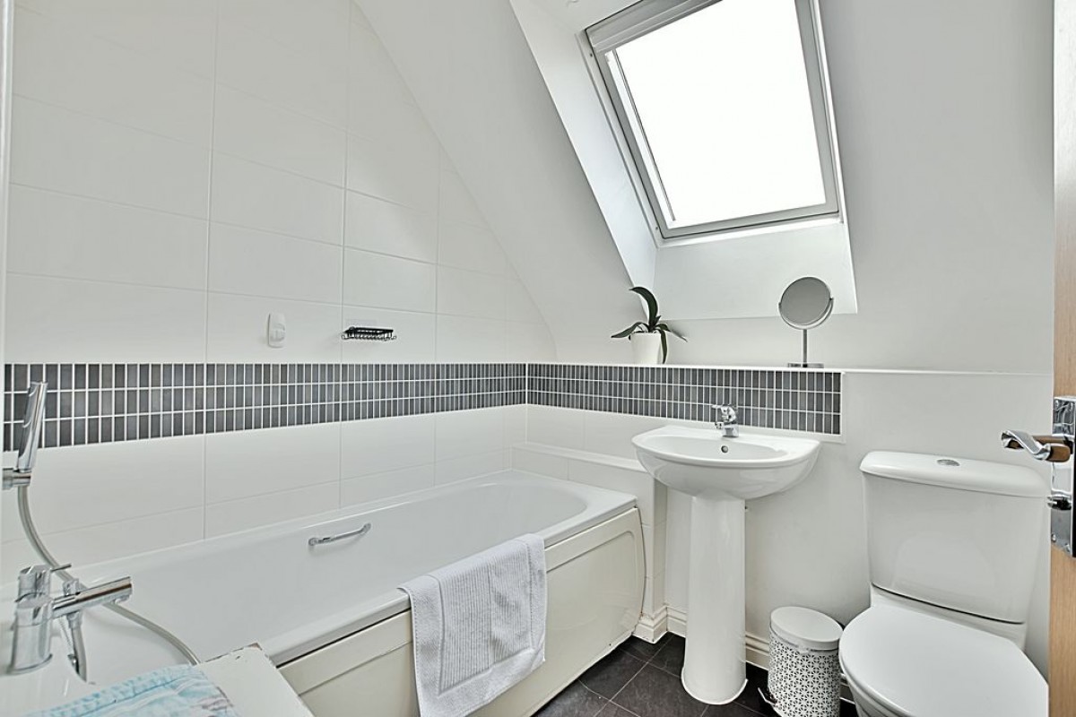 Images for Iris Crescent, Lincoln
