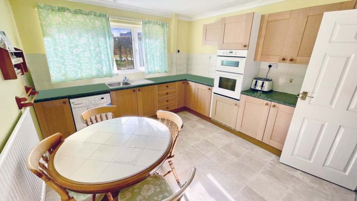 Images for The Rise, Navenby, Lincoln