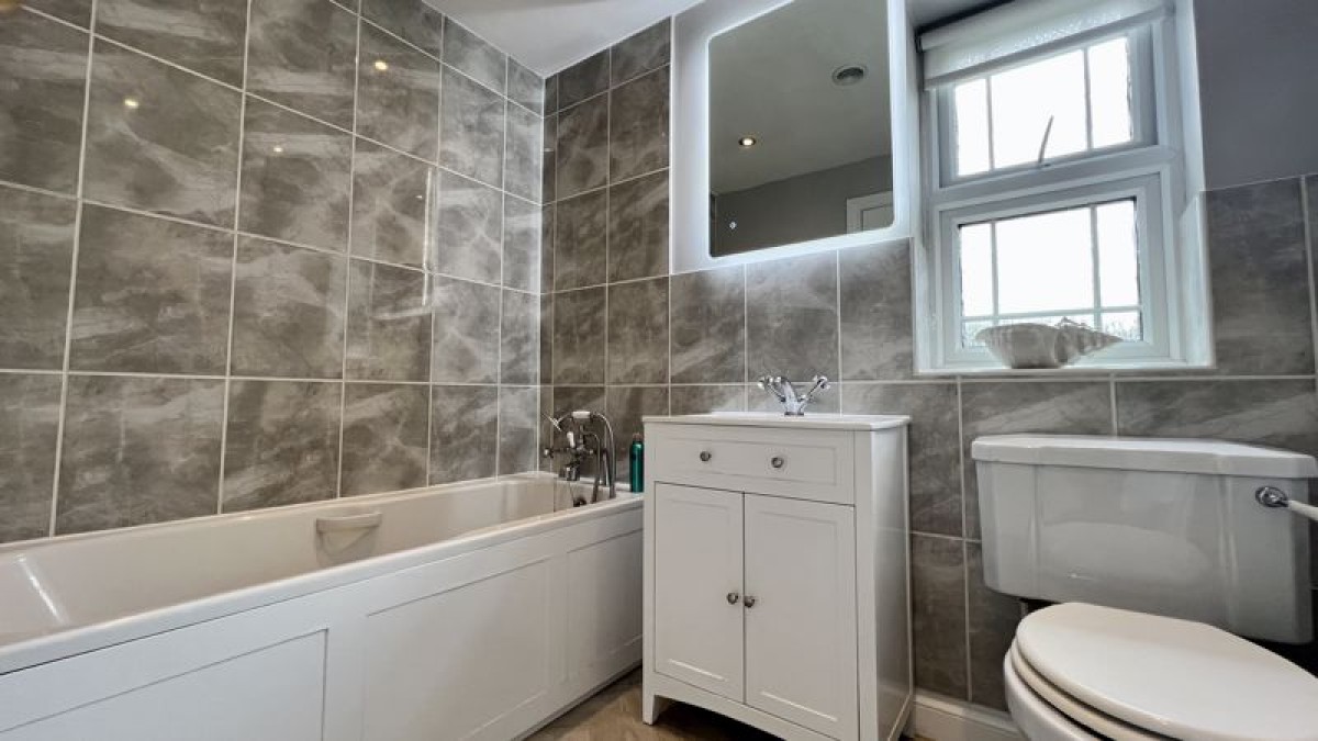 Images for Johnson Drive, Scotter