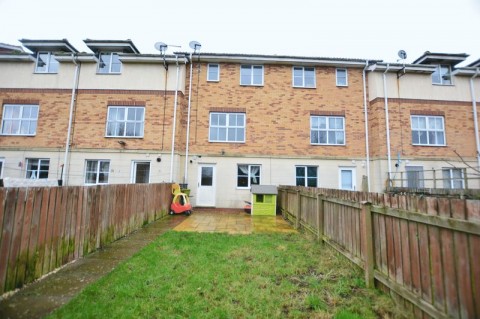 View Full Details for Kingfisher Close, Brigg